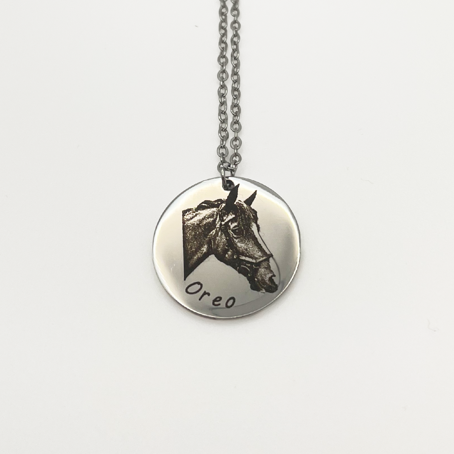 Steed Engraved Necklace - Galloperly
